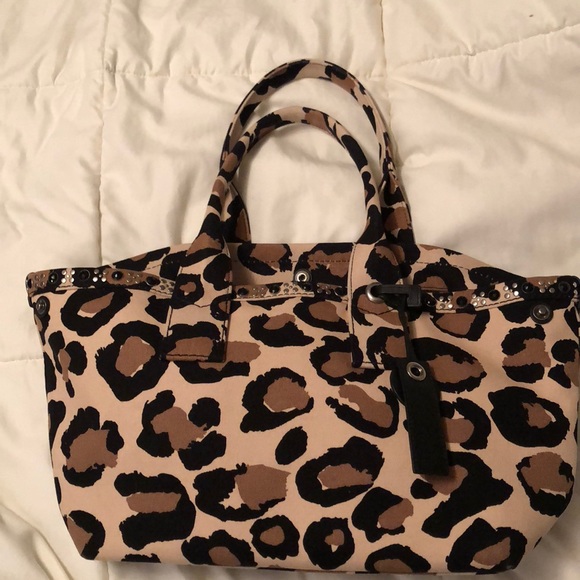 marc jacobs leopard bolsa
